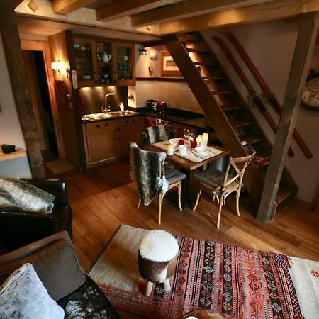Appartamento Duplex En Vieux Bois Hyper Centre Chamonix Esterno foto